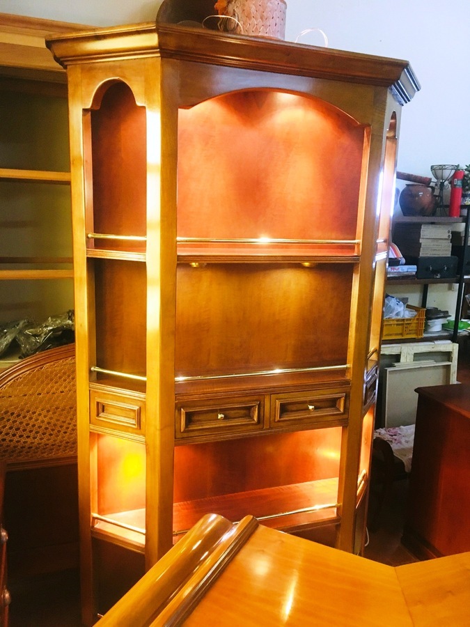 CONJUNTO DE MUEBLES BAR VALENTI.