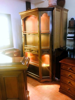 CONJUNTO DE MUEBLES BAR VALENTI.