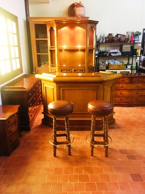 CONJUNTO DE MUEBLES BAR VALENTI.