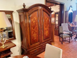 MUEBLE BAR VIELLA VALENTI, 152*52*203.