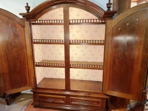 MUEBLE BAR VIELLA VALENTI, 152*52*203.