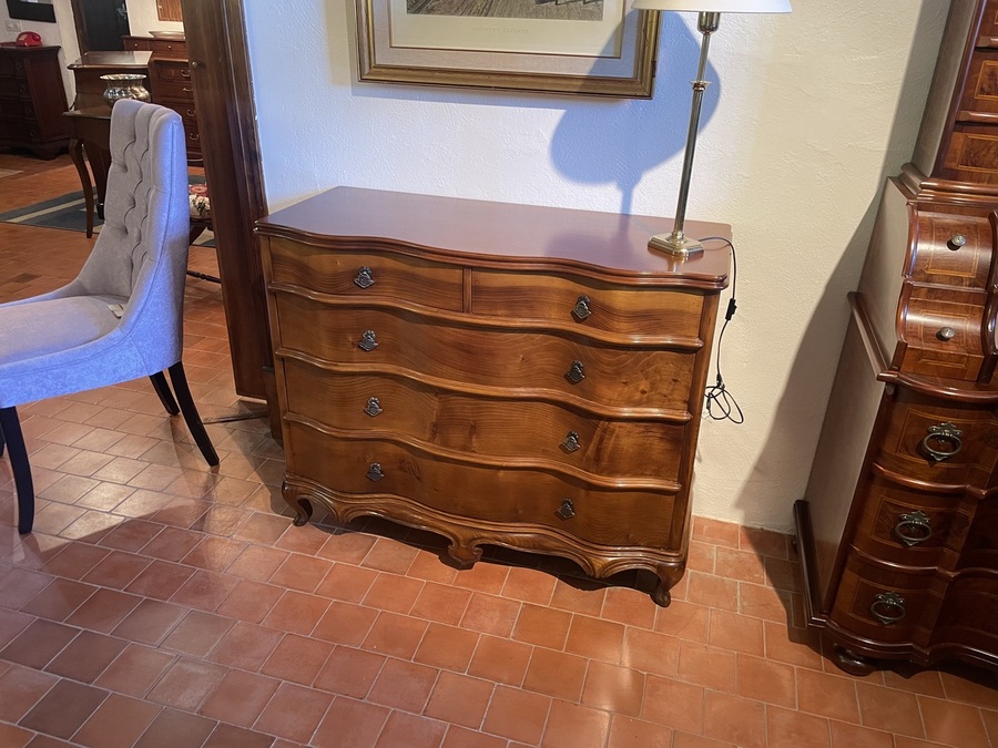 COMODA VALENTI CURVA NOGAL, 108*47*88