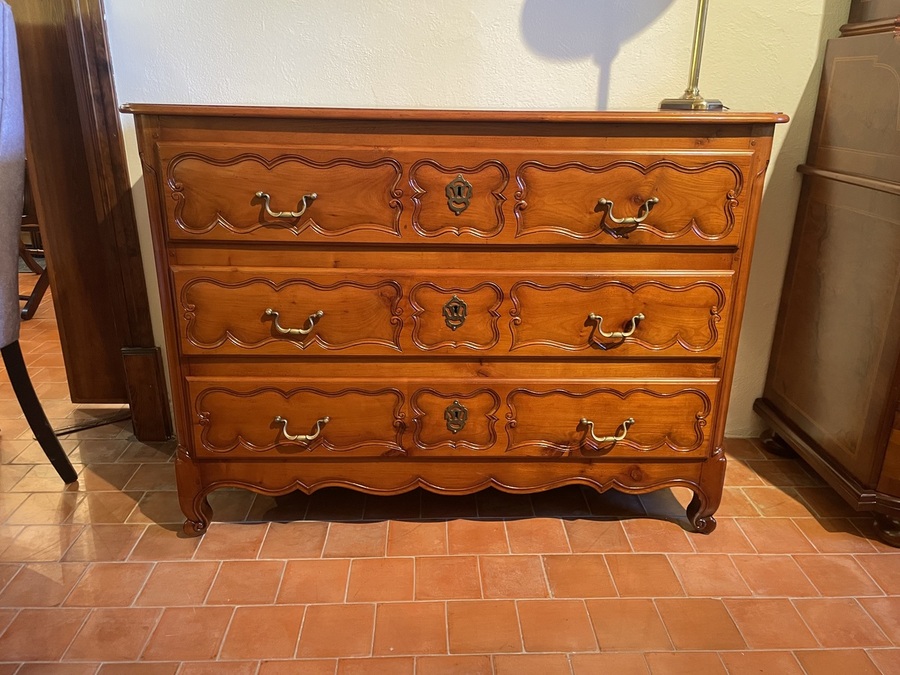 COMODA PROVENZAL RESTAURADA, 115*45*88 CEREZO.