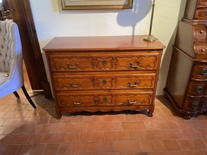 COMODA PROVENZAL RESTAURADA, 115*45*88 CEREZO.