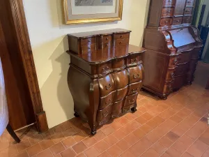 COMODA BOMBE ALMAZAN,80*47*89-107